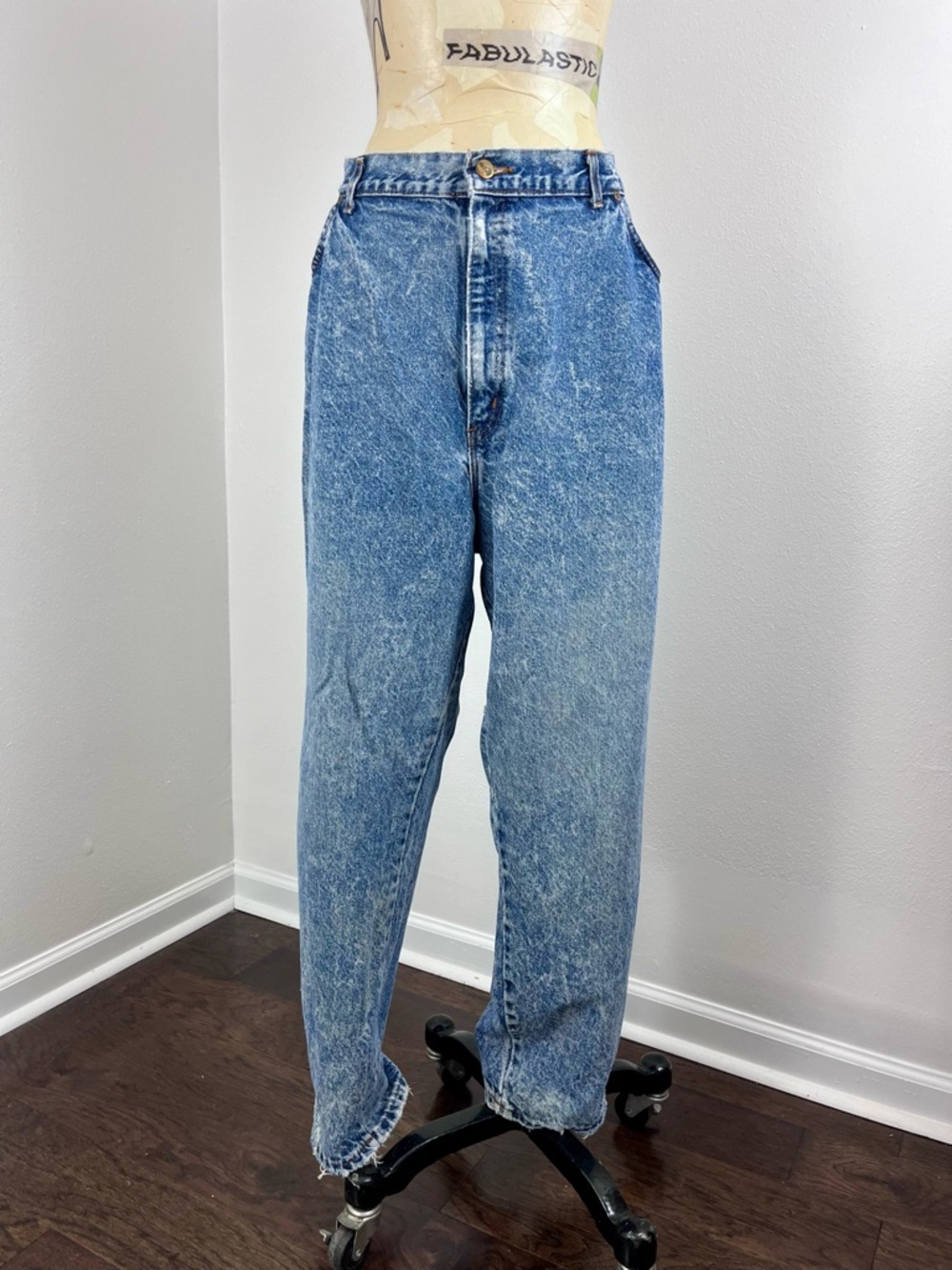 VTG 1980s Chic High-Waist Acid Wash Jeans